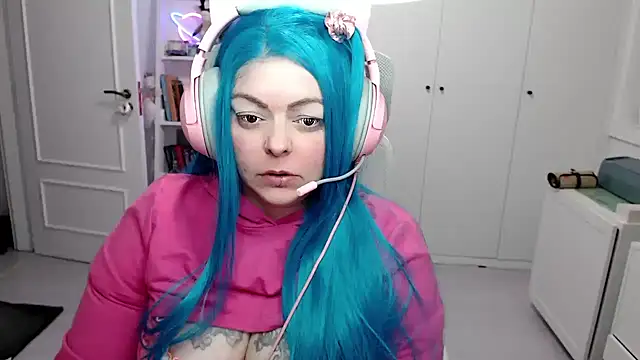 hotbabygirl2026 online show from April 29, 10:29 am