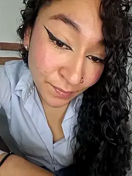 ValentinaDiaz online show from April 30, 2:22 pm