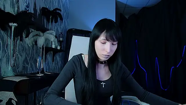 SeraphineSparda online show from May 26, 11:53 am