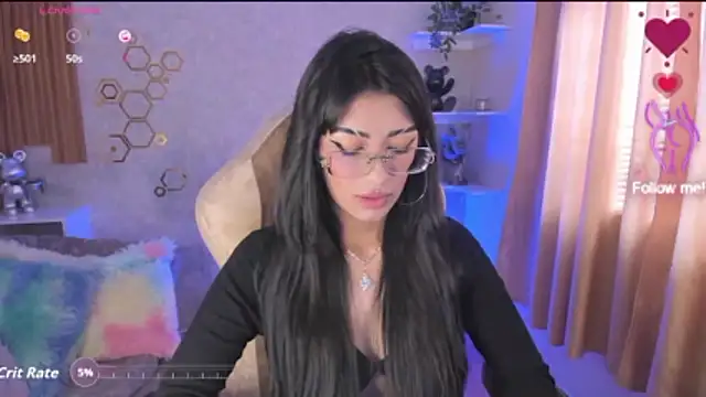mia smoke  online show from May 1, 3:04 pm