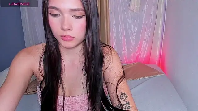 Aili queen online show from July 11, 8:09 pm