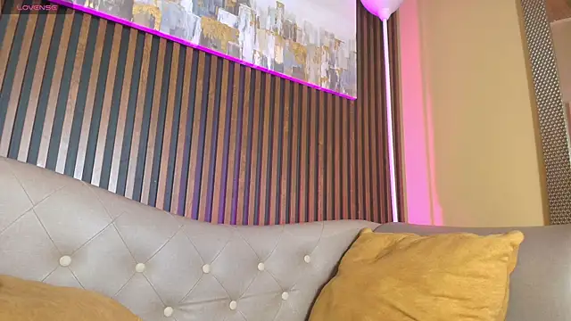 lili skye online show from May 8, 10:44 pm