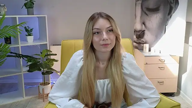 JoleenCerasuolo online show from May 6, 9:46 am