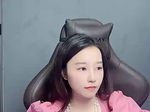 Wenwen8 online show from May 7, 11:47 am