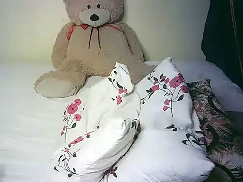 lovvelyheers online show from July 14, 4:11 pm