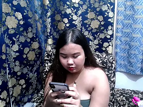 hotchickgirl online show from May 8, 1:03 pm