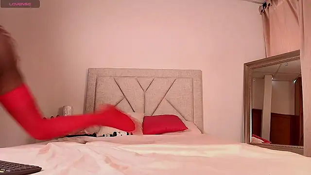 ZoeDreams online show from June 9, 7:46 pm