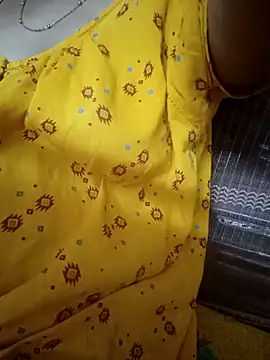minadixit17 online show from July 6, 4:53 pm