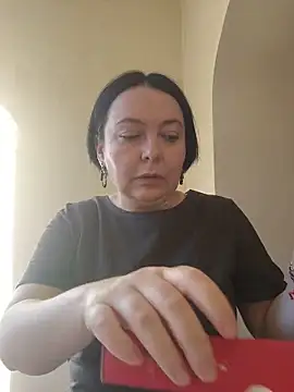 EmmaEmmy40 online show from May 29, 5:49 am