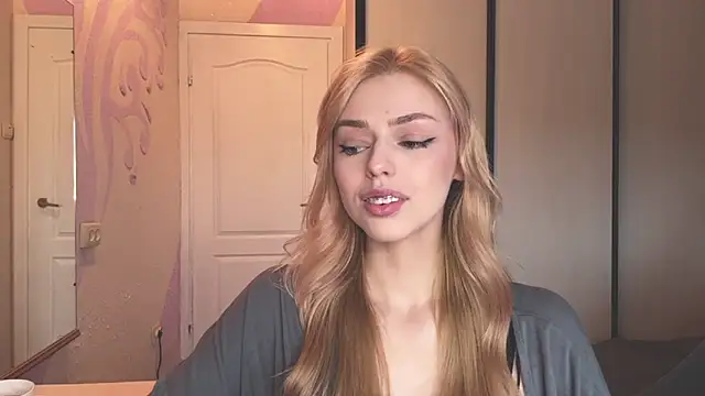 ScarlettRosy online show from May 8, 4:38 am