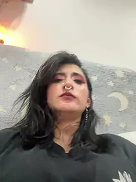 Lunapage  online show from July 8, 4:25 am