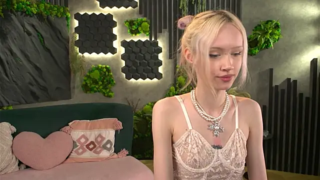 shishka angel online show from May 7, 1:26 pm