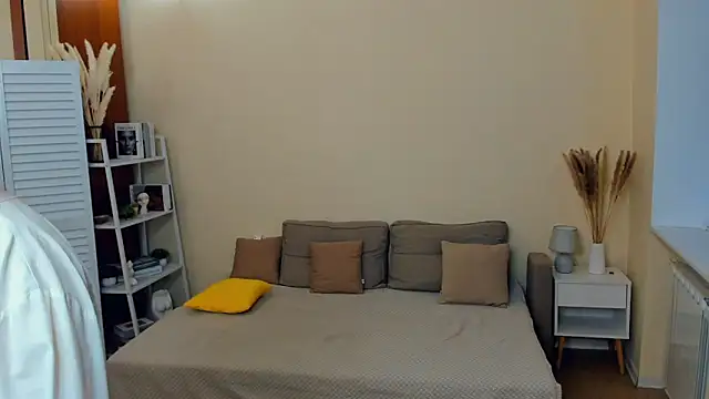 DeloraHakimi online show from May 20, 2:08 am