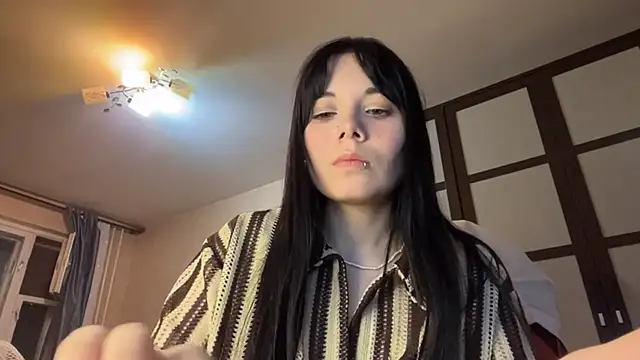 gothicq online show from May 19, 6:37 pm