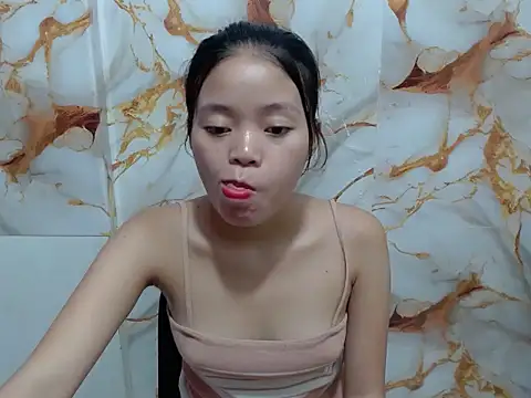 Sweet Sarah69 online show from June 5, 6:52 am