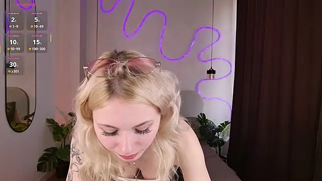  Sweet Sin X  online show from May 12, 8:44 am