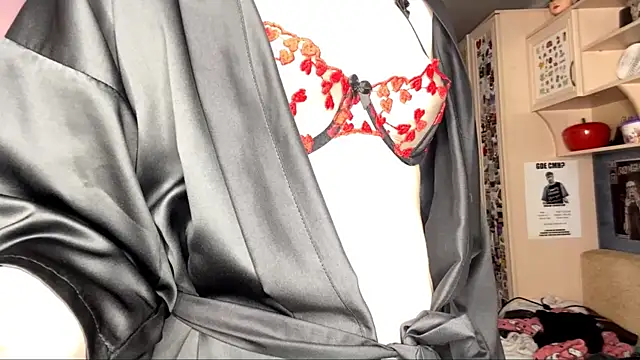 MonicaHolt online show from May 11, 11:12 am
