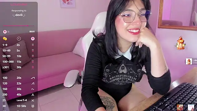 Nana MoonLight online show from June 24, 8:08 pm