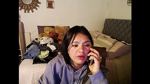 Petiteonline online show from May 7, 8:12 pm