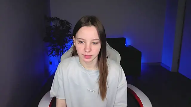 lolytaberry online show from May 11, 1:51 am