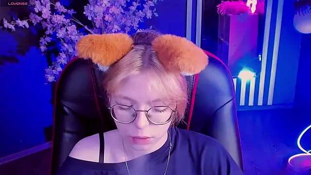 FoxxyyPolly online show from May 27, 5:26 am