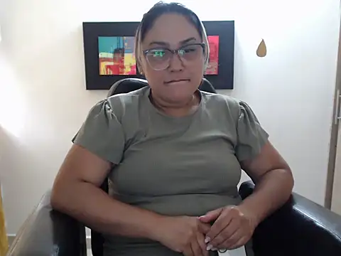 AbbyMadisson online show from May 7, 7:06 pm