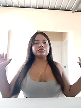 Daniela-Peruana online show from May 24, 10:09 pm