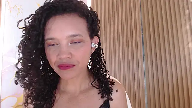Jazlin Sg online show from June 15, 2:06 pm
