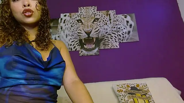 maliciasmith69 online show from May 27, 9:01 pm