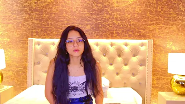 Kiara layla online show from June 13, 10:13 am