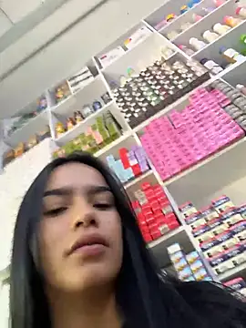 Melissa Rendon online show from July 8, 5:37 pm
