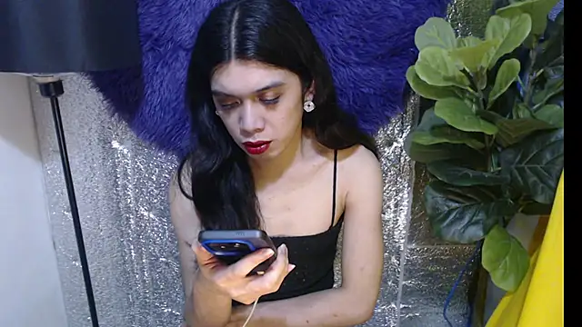 RoseAmarie online show from June 2, 3:40 am