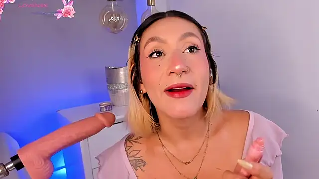 ValkaDoll online show from June 14, 1:22 pm