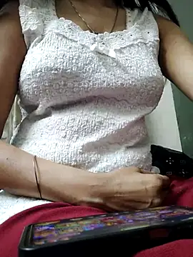 Hot Bhabhi Girl online show from May 13, 12:17 am