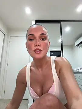 sugarcheeksss online show from May 10, 9:55 am