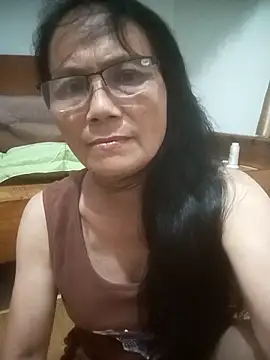 Vieekee online show from June 6, 1:39 pm