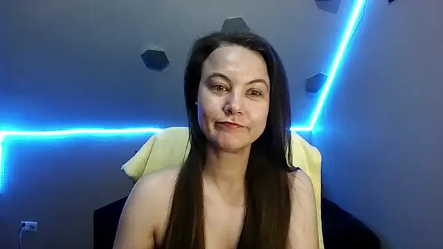 mat11da  online show from May 20, 7:44 pm