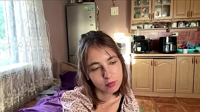 DaphneAmor online show from June 24, 5:23 pm