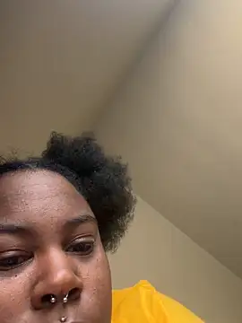 Honeybaeba online show from May 11, 7:44 pm