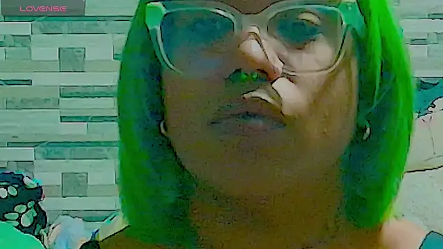 Greengirl5 online show from May 13, 4:07 am