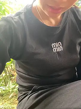Linda-babyy online show from June 10, 9:30 am