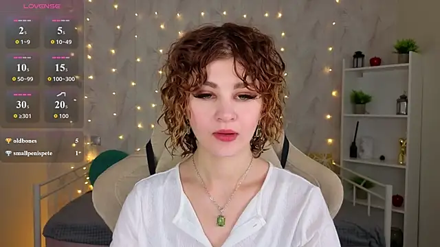 Kira  Fluffy online show from July 10, 12:12 am