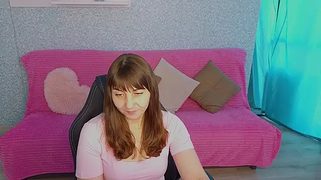 StelaDream online show from June 12, 9:39 am