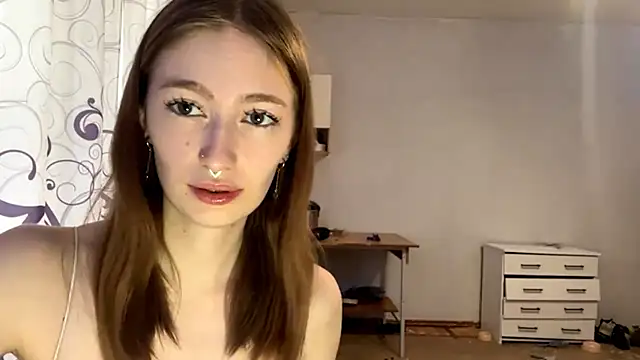 BrianneFarabee online show from May 27, 3:31 pm