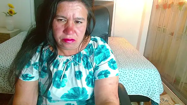 evelin 12  online show from May 14, 9:20 pm