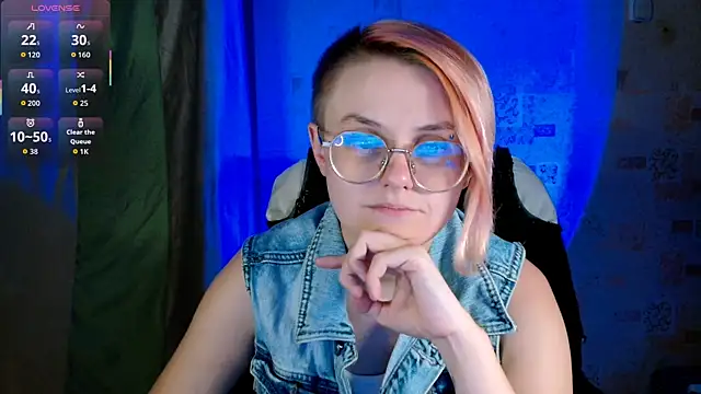   Freya    online show from July 19, 4:09 pm