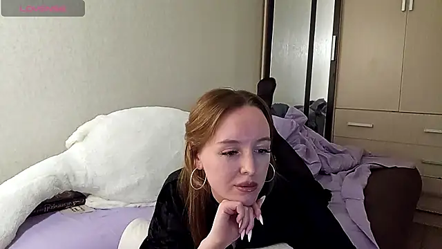 Felicia Miller  online show from May 29, 6:50 pm