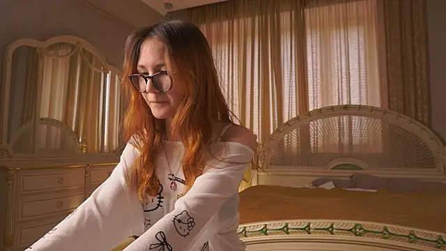 FrediaPfeiff online show from May 28, 9:29 am