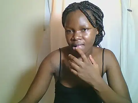 Sweetgal2025 online show from May 28, 8:01 am