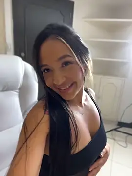 AshlyBella online show from May 28, 2:15 pm